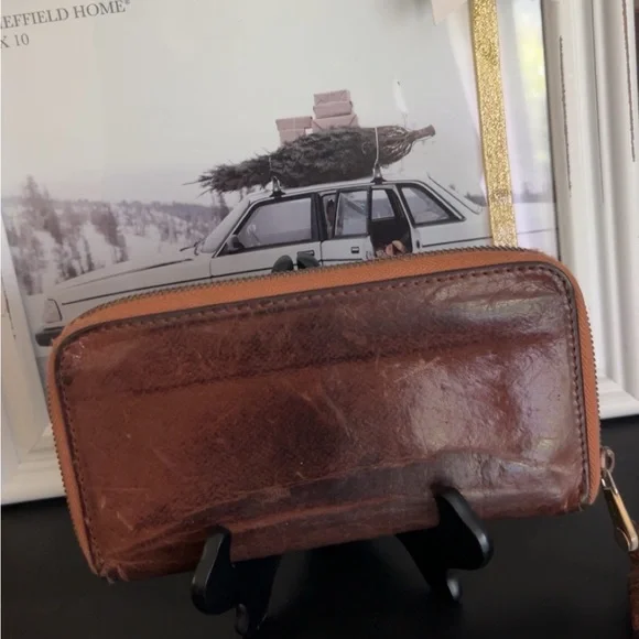 Chloe Rare Brown Leather Wallet - Picture 4 of 5